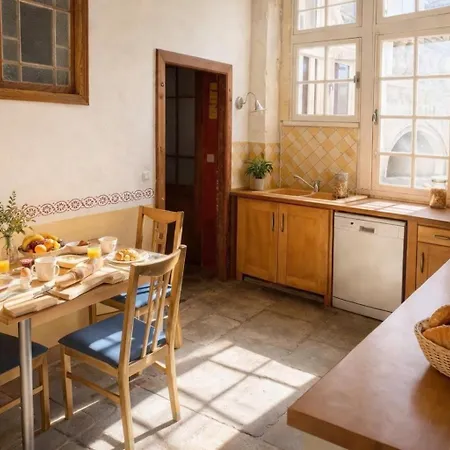 Apartman La Feuille D'acanthe, Centre Nîmes